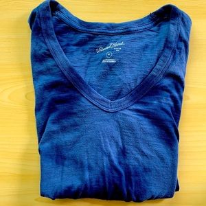 Universal Thread blue Tee!!
